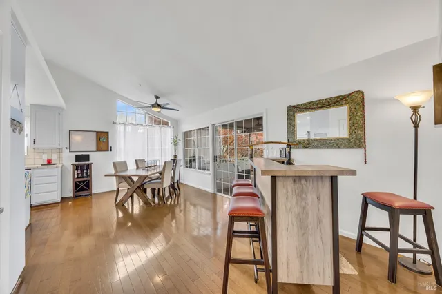 $1,250,000 | 14 Clement Court, Napa, CA 94558