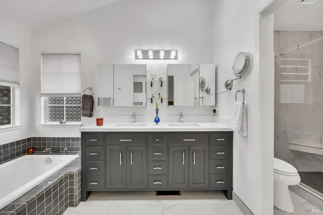 $1,250,000 | 14 Clement Court, Napa, CA 94558