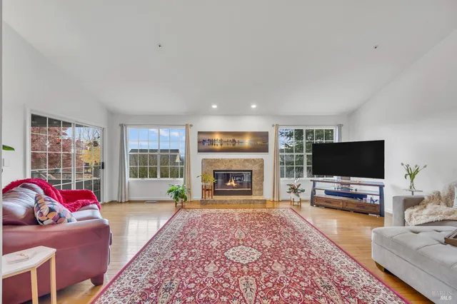 $1,250,000 | 14 Clement Court, Napa, CA 94558