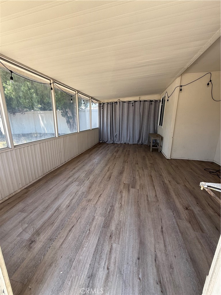 455 East Wilson Street Rialto, CA 92376 - Photo 20 of 20 Sunroom.
