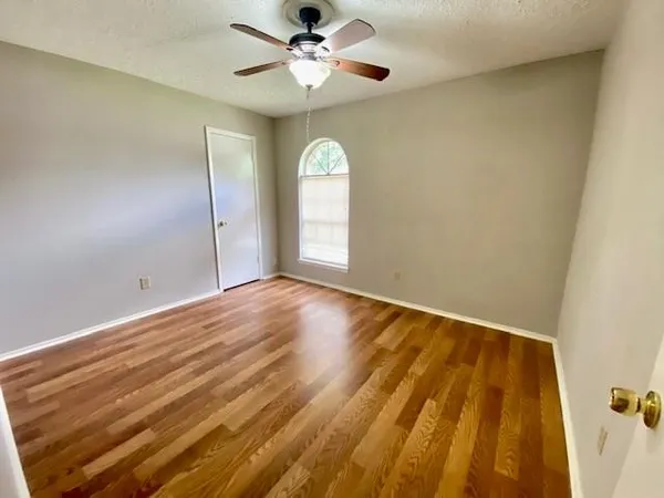 $1,795 | 5502 Maplegate Drive, Spring, TX 77373