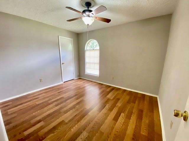 5502 Maplegate Drive Spring, TX 77373 - Photo 10 of 17