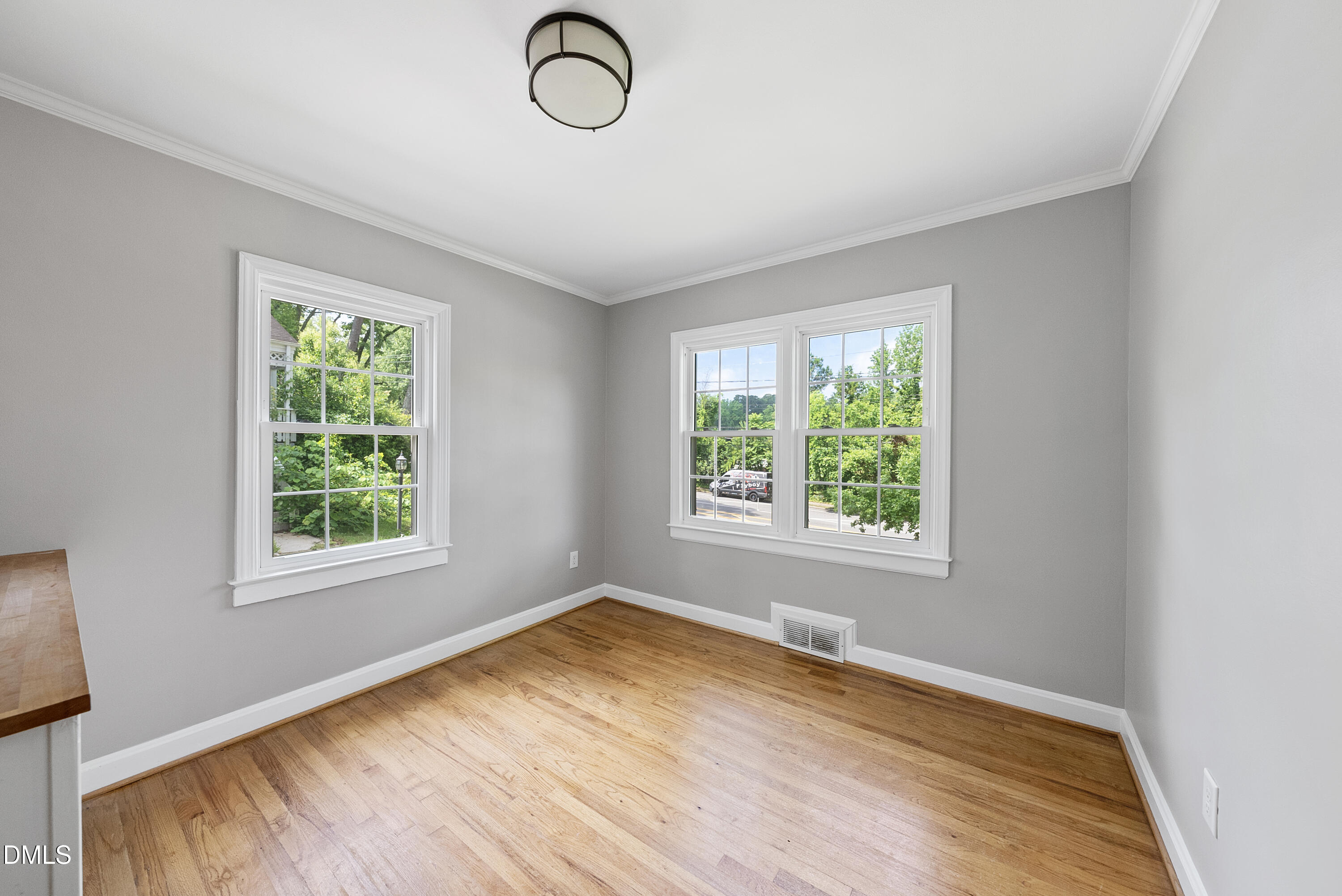 2924 Oberlin Road Raleigh, NC 27608 - Photo 14 of 29 DSC09892