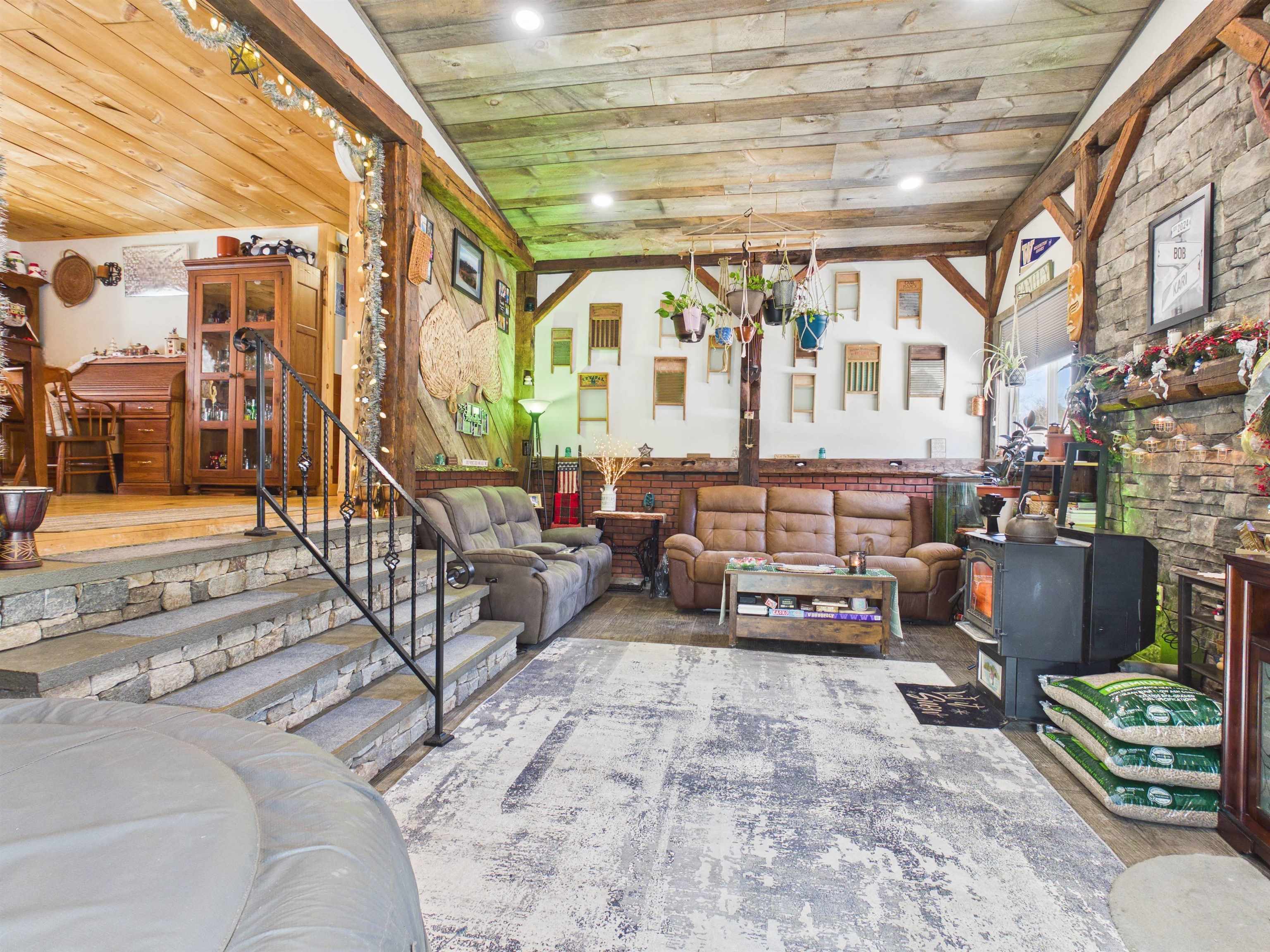 44 Schult Street Keene, NH 03431 - Photo 2 of 38