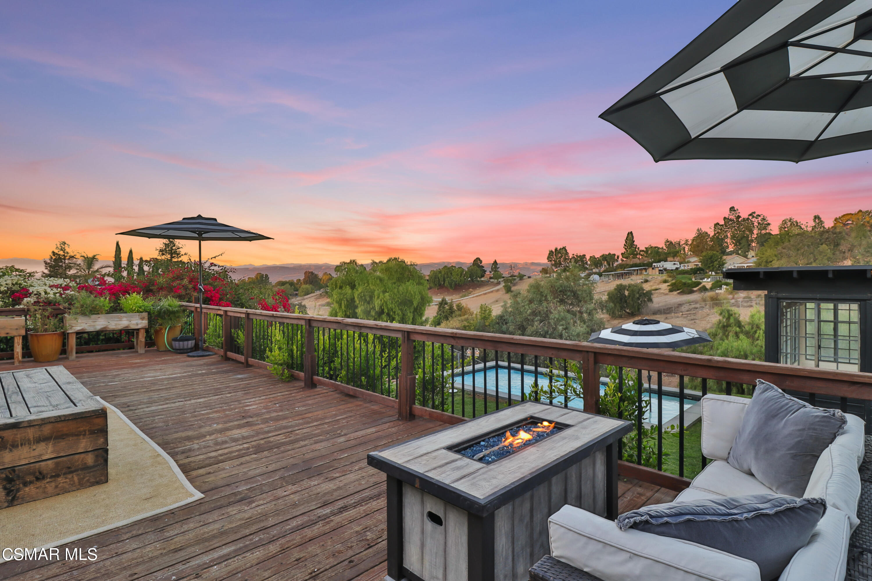 1193 Nonchalant Drive Simi Valley, CA 93065 - Photo 4 of 82 IMG_3956