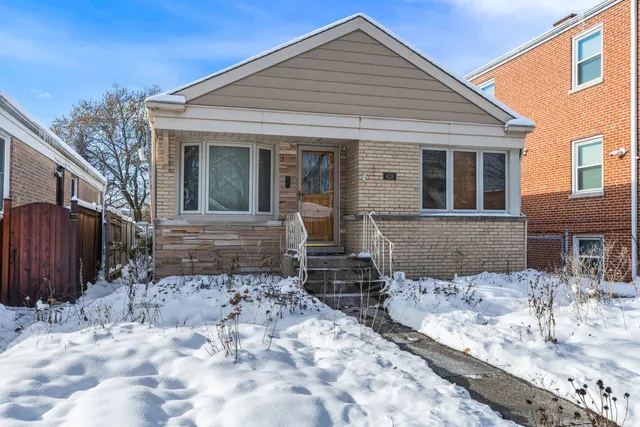 $439,900 | 428 Callan Avenue, Evanston, IL 60202