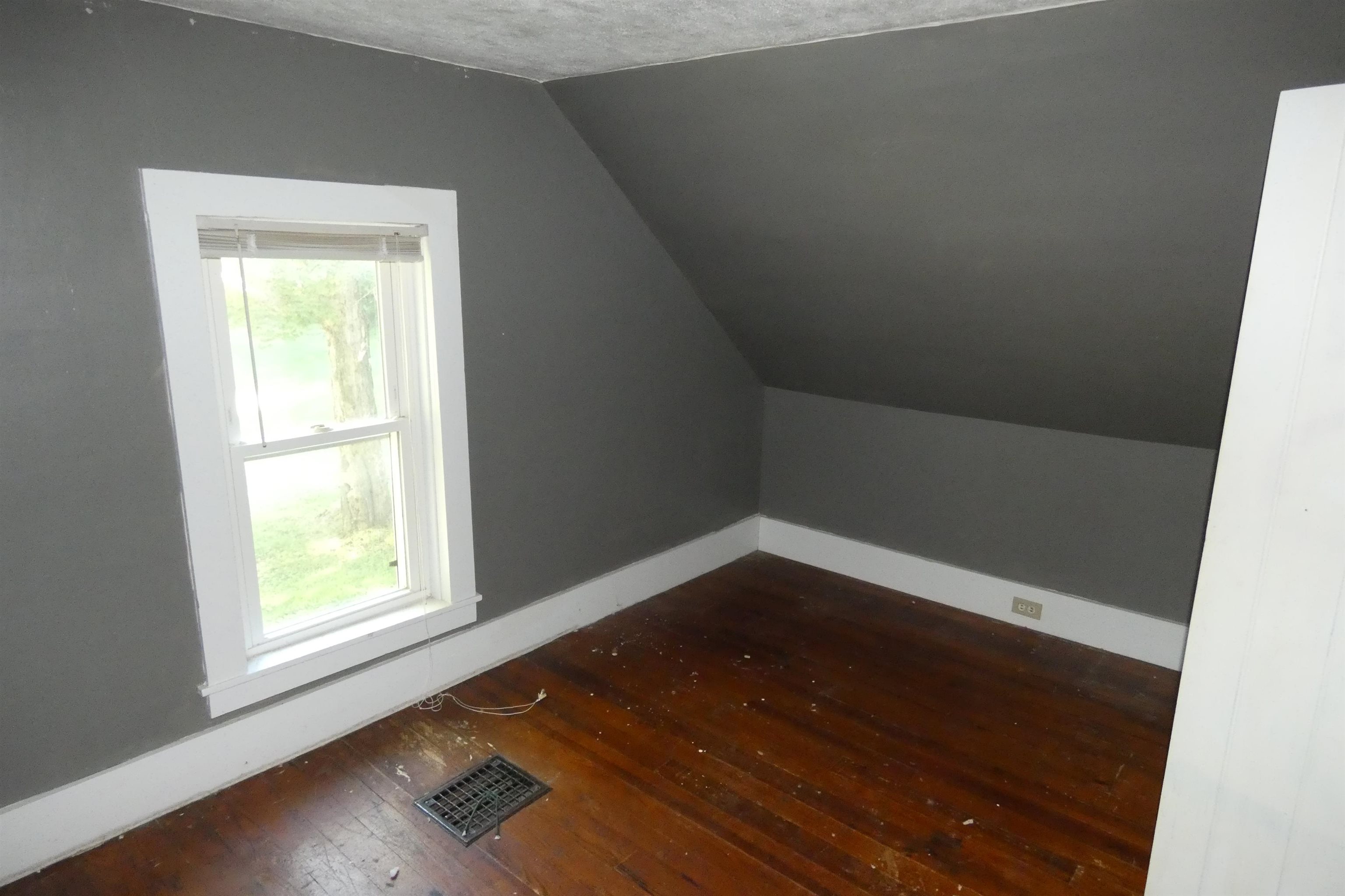 881 Highway 30 Cornwall, VT 05753 - Photo 16 of 21 Gallery Image 16