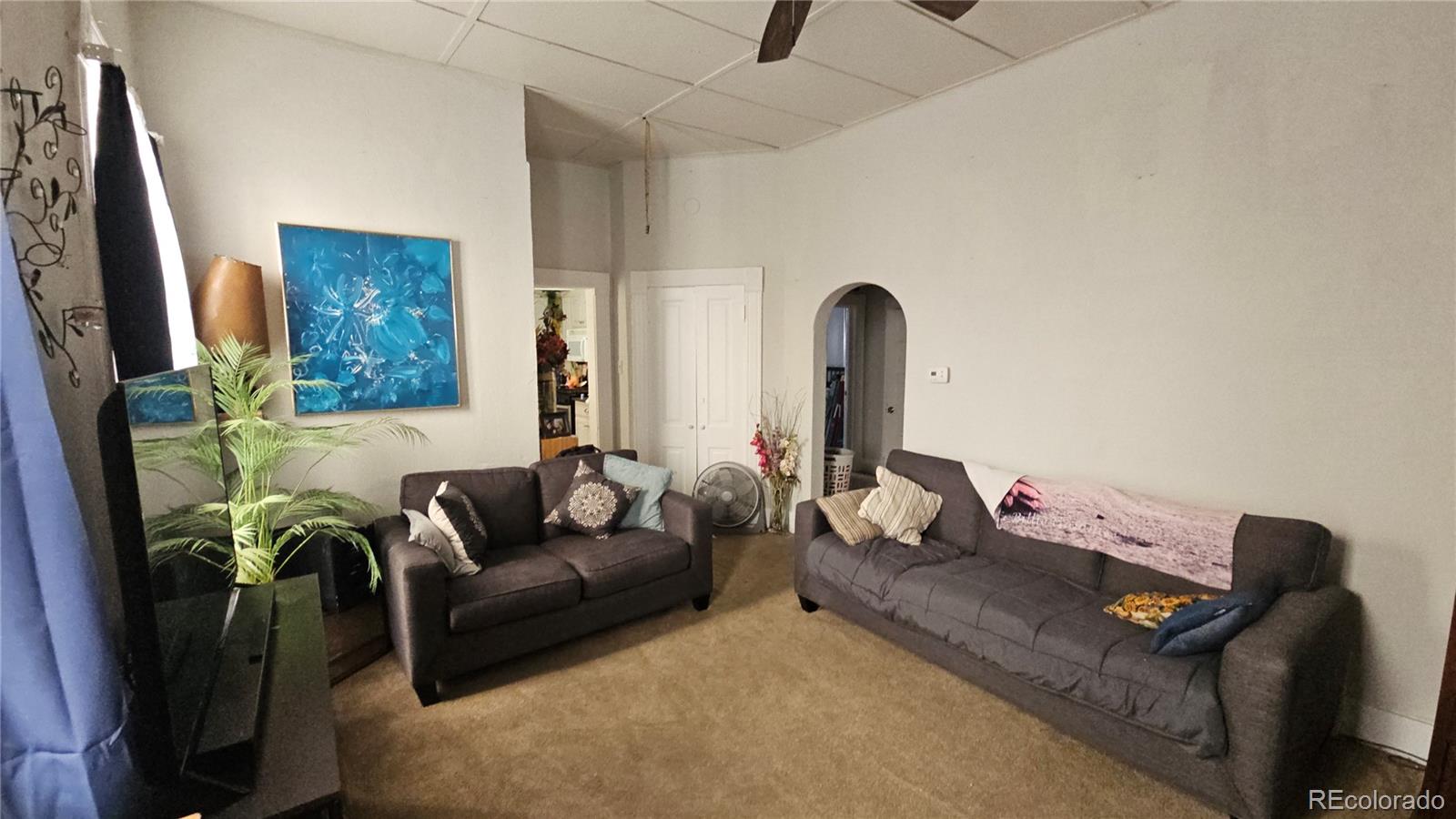 402 East Routt Avenue Pueblo, CO 81004 - Photo 6 of 9 a living room with furniture