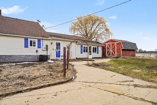 $260,000 | 15394 Devereaux Road, Albion, MI 49224