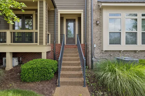 $557,900 | 1102 Smokewood Way, Nashville, TN 37221