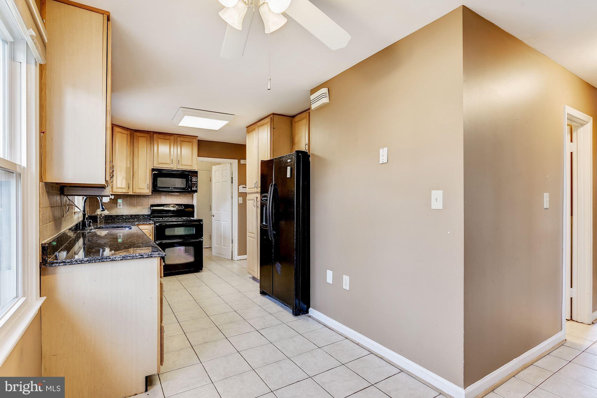 17004 Cashell Road Rockville, MD 20853 - Photo 15 of 44 Kitchen
