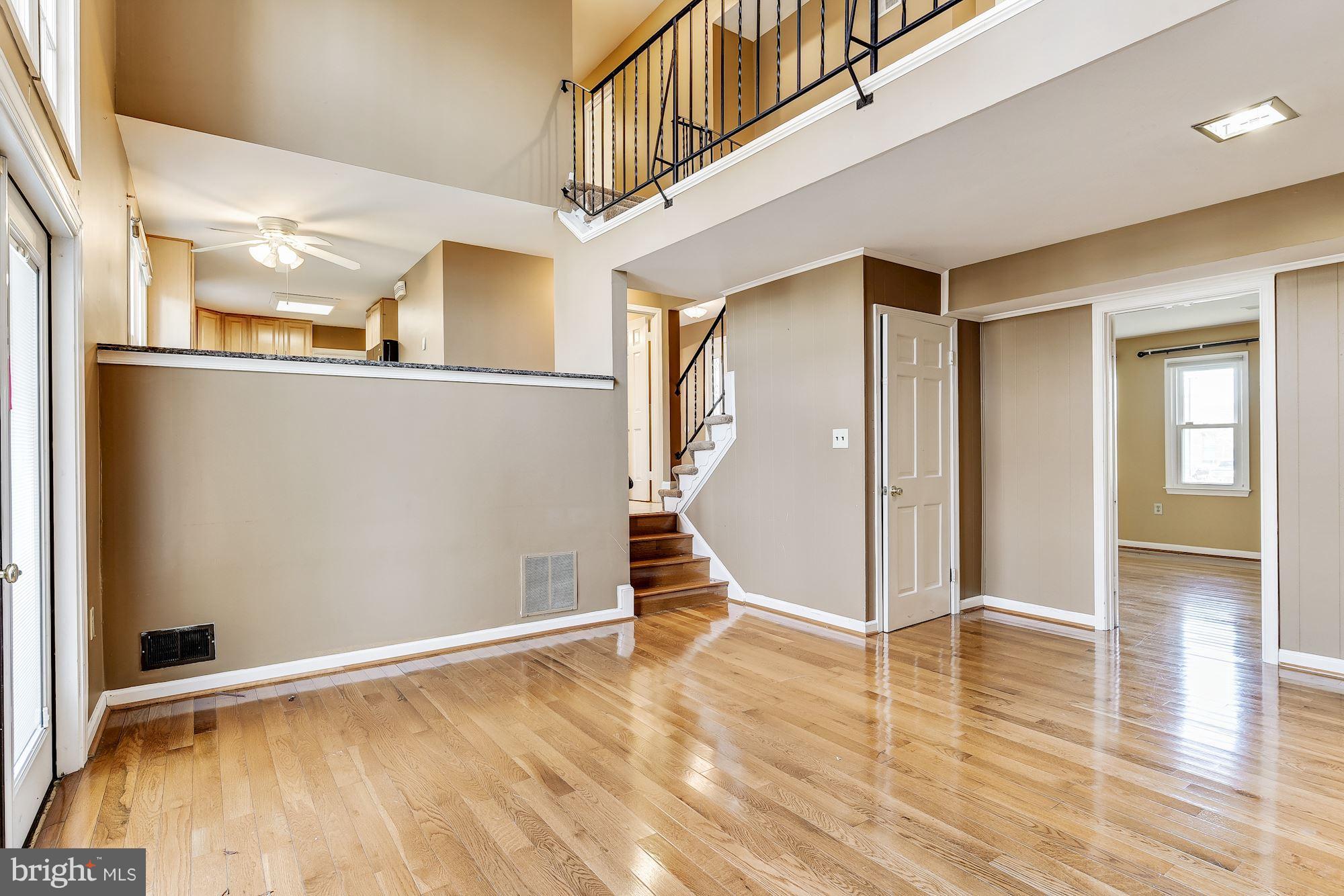 17004 Cashell Road Rockville, MD 20853 - Photo 19 of 44 Family Room With Overlook