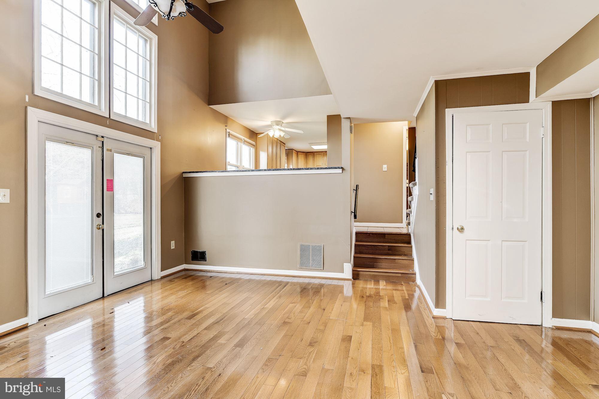 17004 Cashell Road Rockville, MD 20853 - Photo 20 of 44 Family Room With Overlook