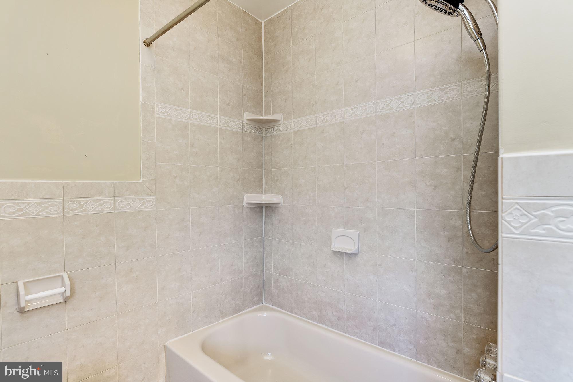 17004 Cashell Road Rockville, MD 20853 - Photo 32 of 44 Bath