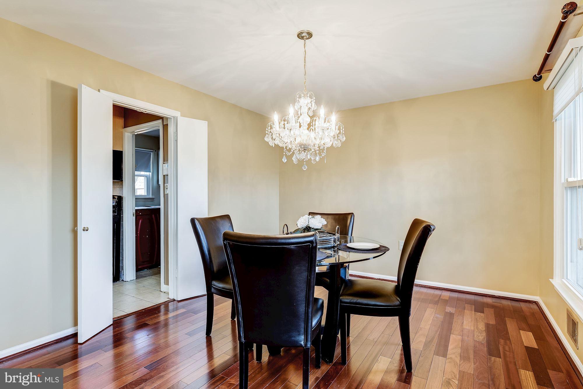 17004 Cashell Road Rockville, MD 20853 - Photo 7 of 44 Dining Room