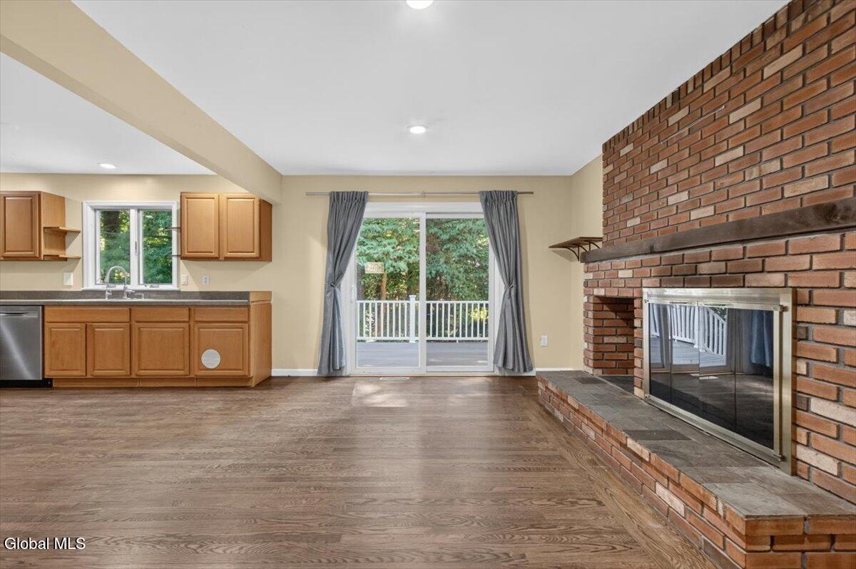 33 Jones Road Wilton, NY 12866 - Photo 5 of 24 22-022_IMG_4162