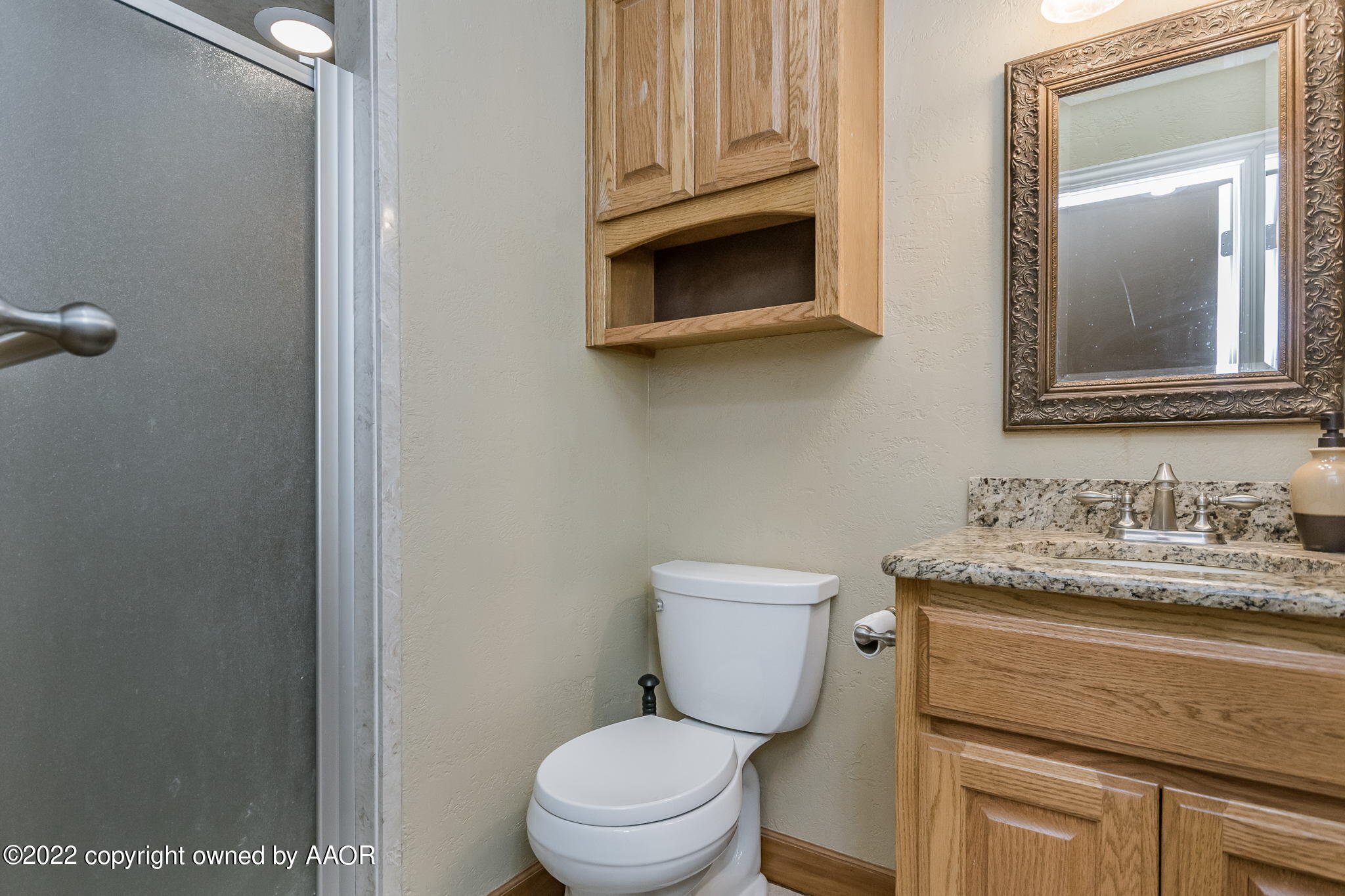 9311 Rj Drive Amarillo, TX 79119 - Photo 20 of 37 Upstairs Bathroom