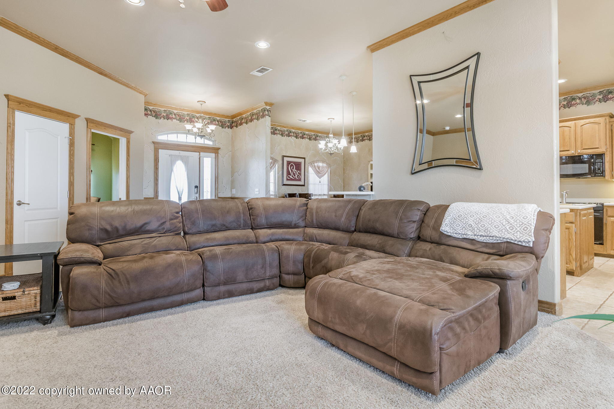 9311 Rj Drive Amarillo, TX 79119 - Photo 5 of 37 Living Room-3
