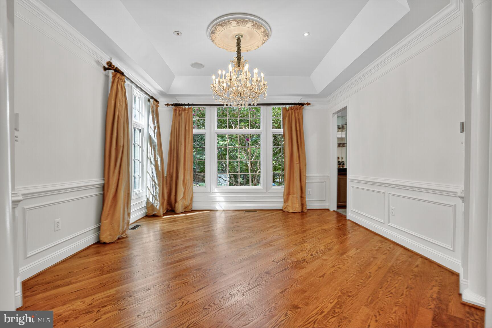 3950 27th Road North Arlington, VA 22207 - Photo 18 of 86 Large windows, crown molding & wainscoting in DR