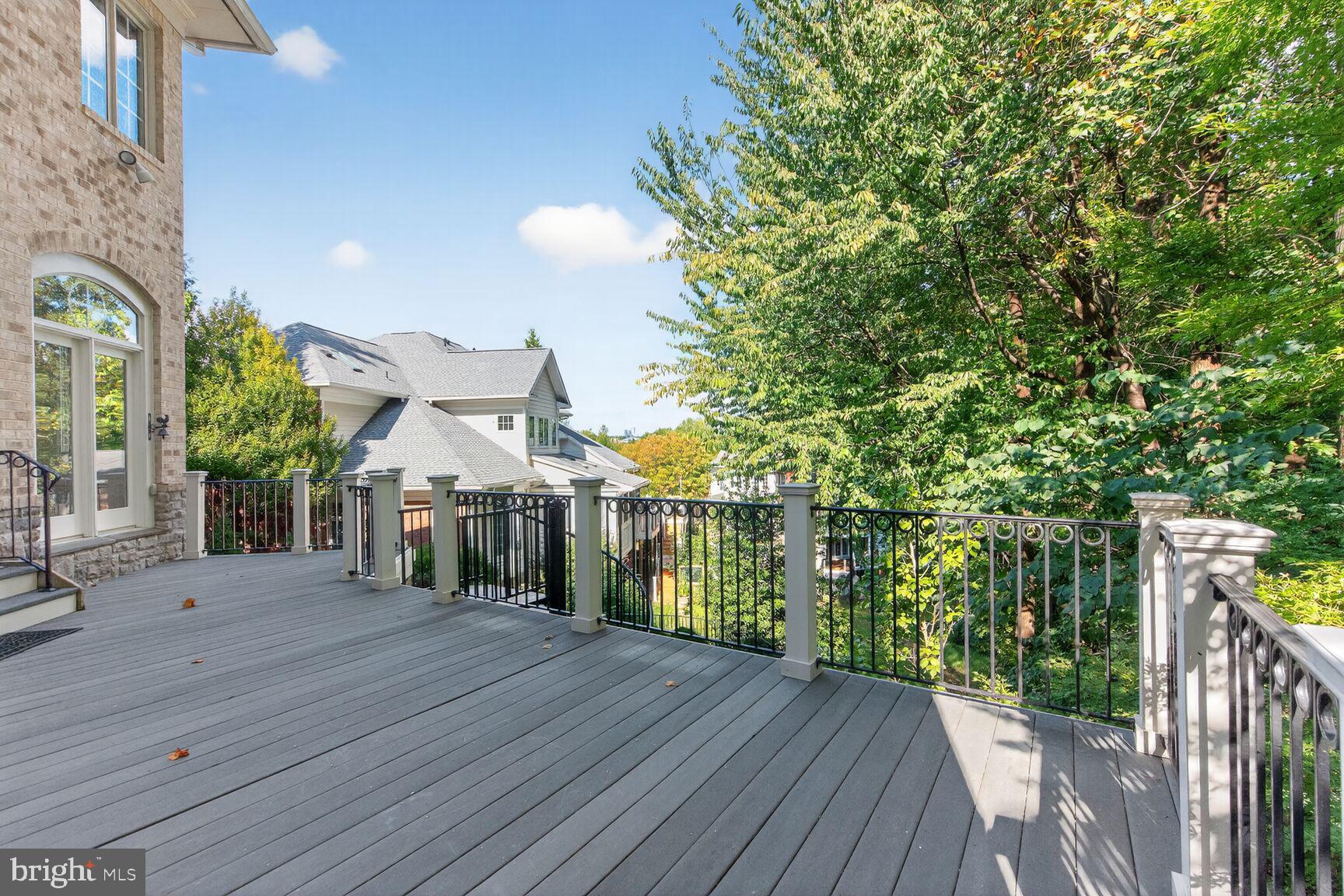 3950 27th Road North Arlington, VA 22207 - Photo 59 of 86 Deck off Family room