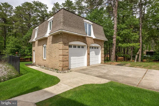 $1,800,000 | 22 Grassy Lake Road, Shamong, NJ 08088