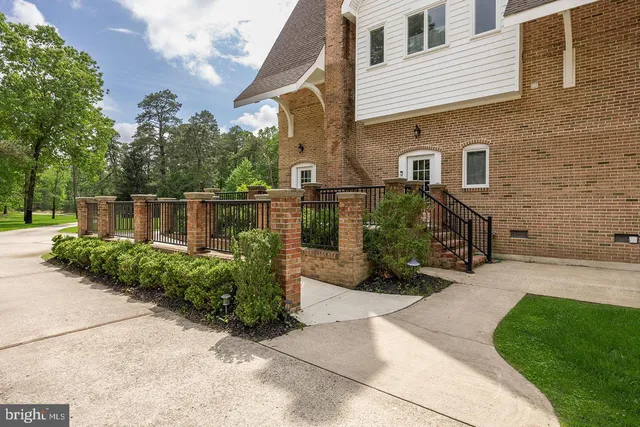 $1,800,000 | 22 Grassy Lake Road, Shamong, NJ 08088