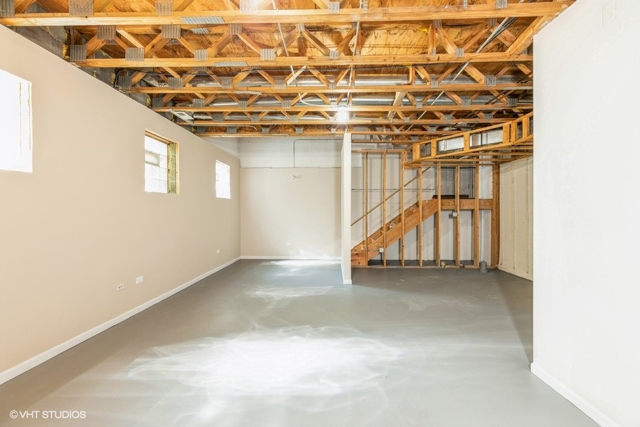 1431 West 108th Street, Unit D Chicago, IL 60643 - Photo 13 of 13 a view of a room with a staircase