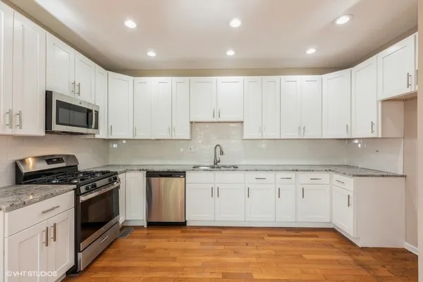 $97,900 | 1431 West 108th Street, Unit D, Chicago, IL 60643