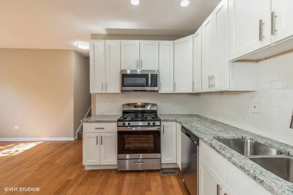 $97,900 | 1431 West 108th Street, Unit D, Chicago, IL 60643