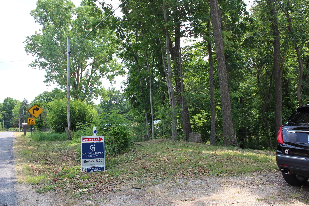 357 East North Street Portland, MI 48875 - Photo 14 of 32