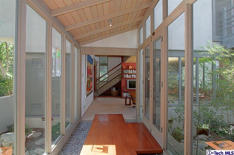 371 Manford Way Pasadena, CA 91105 - Photo 13 of 44 Additional Photo