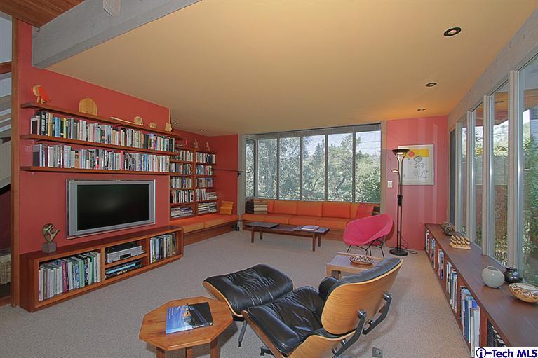 371 Manford Way Pasadena, CA 91105 - Photo 14 of 44 Additional Photo