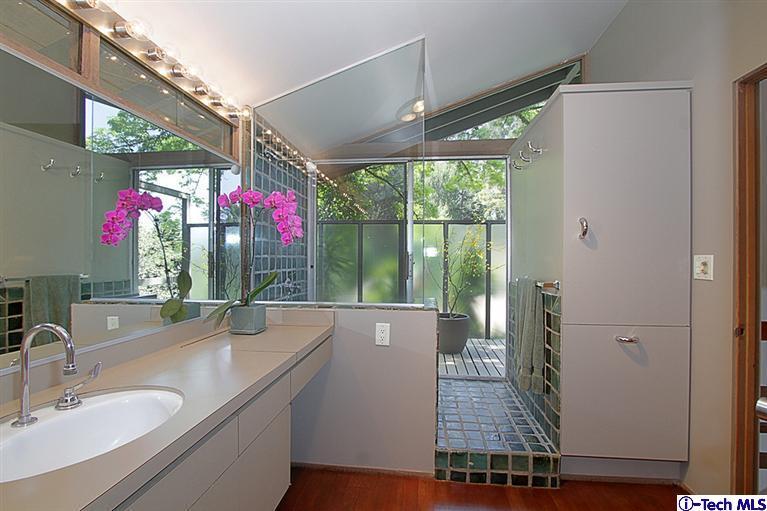 371 Manford Way Pasadena, CA 91105 - Photo 18 of 44 Additional Photo