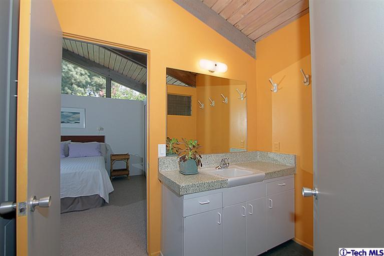 371 Manford Way Pasadena, CA 91105 - Photo 26 of 44 Additional Photo