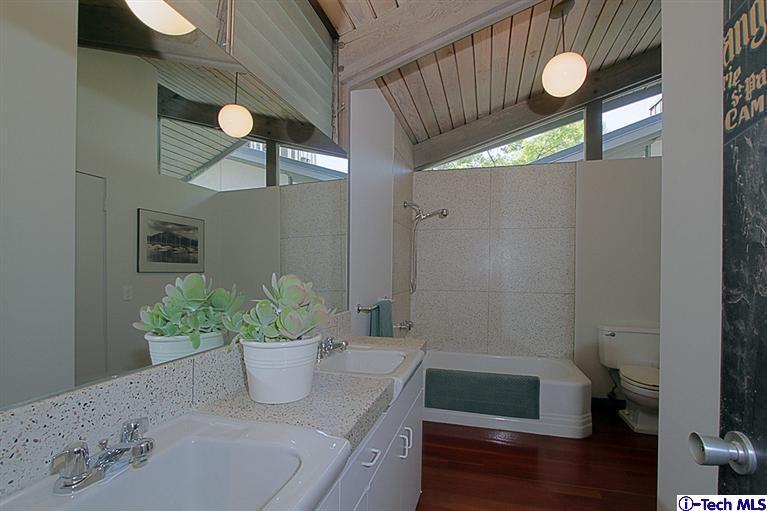 371 Manford Way Pasadena, CA 91105 - Photo 29 of 44 Additional Photo