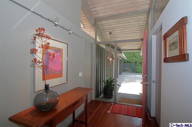 371 Manford Way Pasadena, CA 91105 - Photo 4 of 44 Additional Photo