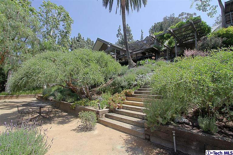 371 Manford Way Pasadena, CA 91105 - Photo 35 of 44 Additional Photo