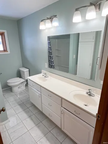 $346,900 | 2706 Berkey Avenue, Goshen, IN 46526