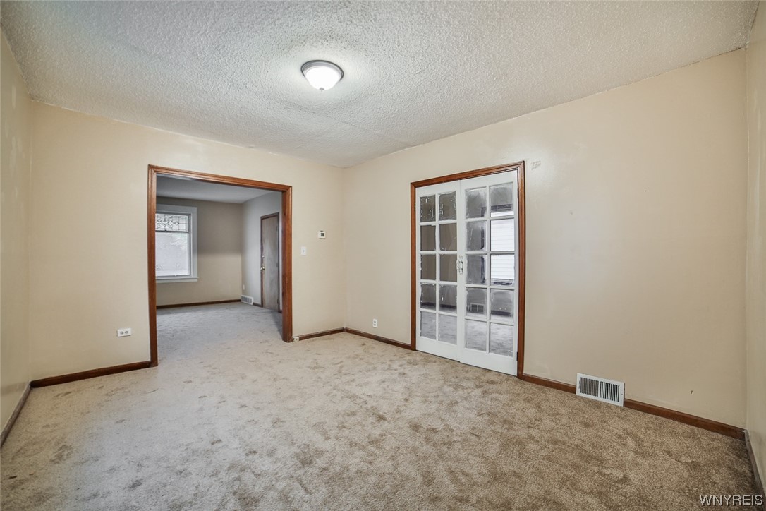 214 Abbott Road Buffalo, NY 14220 - Photo 15 of 50