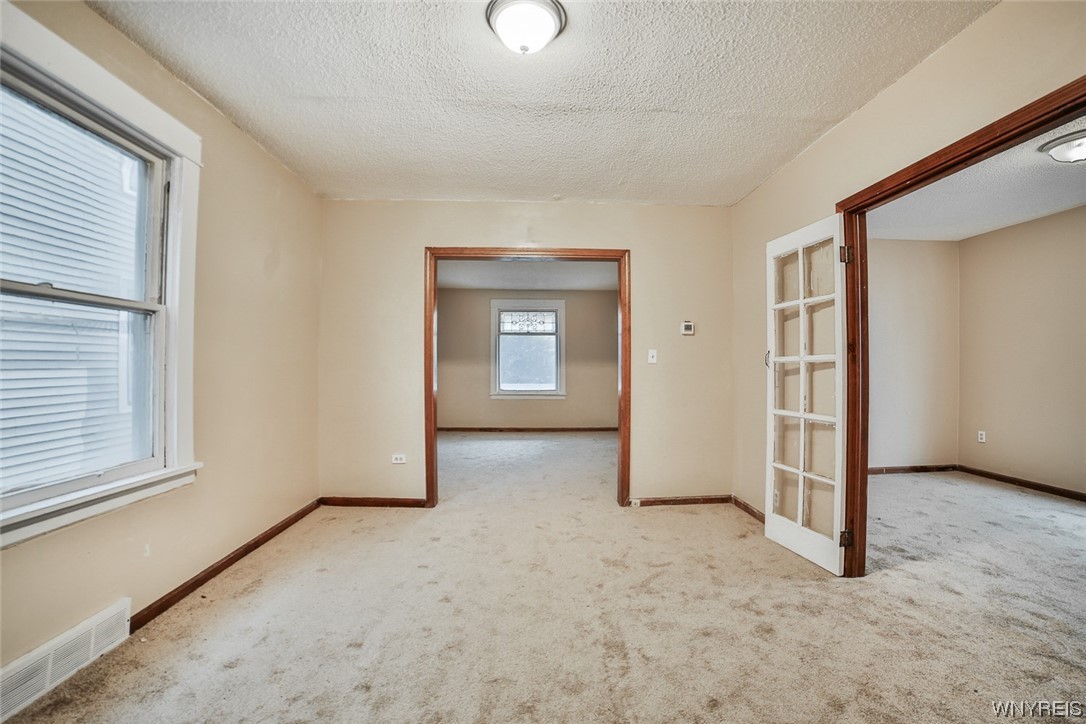 214 Abbott Road Buffalo, NY 14220 - Photo 17 of 50