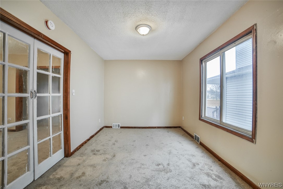 214 Abbott Road Buffalo, NY 14220 - Photo 19 of 50