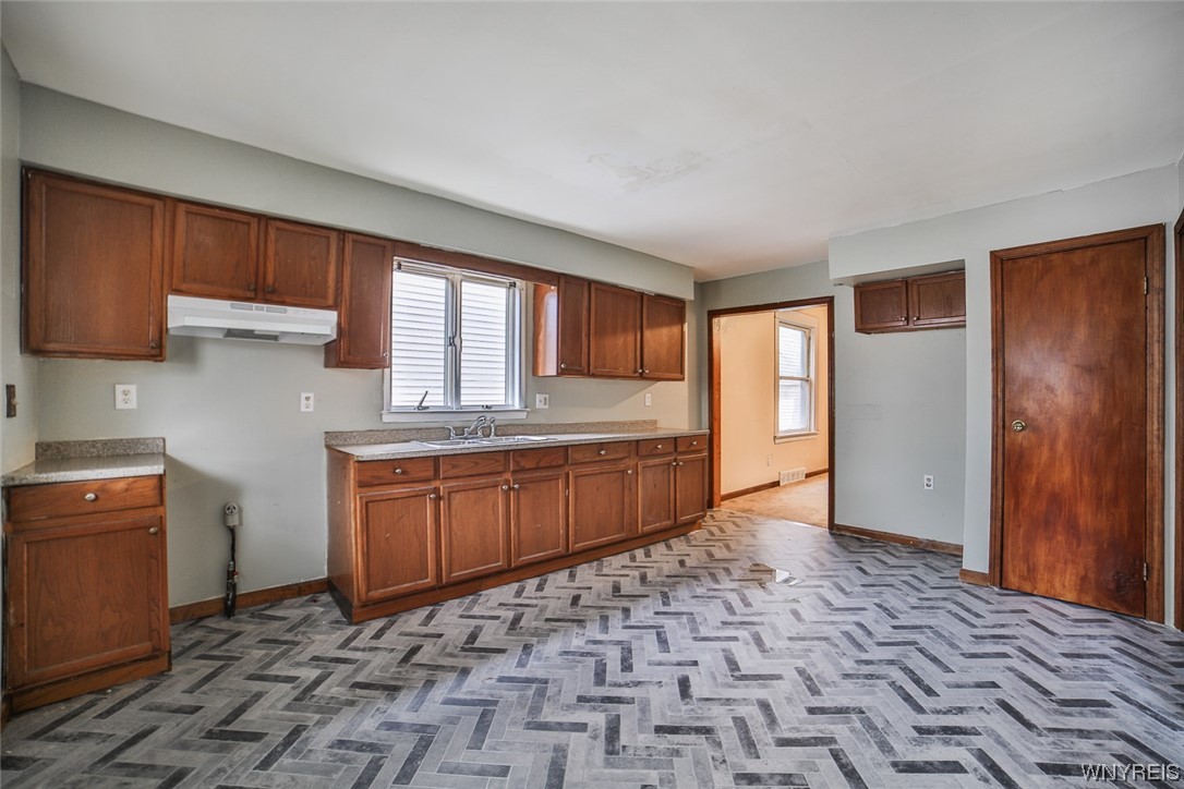 214 Abbott Road Buffalo, NY 14220 - Photo 23 of 50