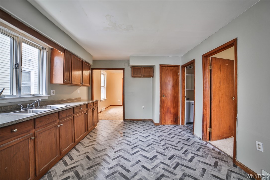 214 Abbott Road Buffalo, NY 14220 - Photo 24 of 50