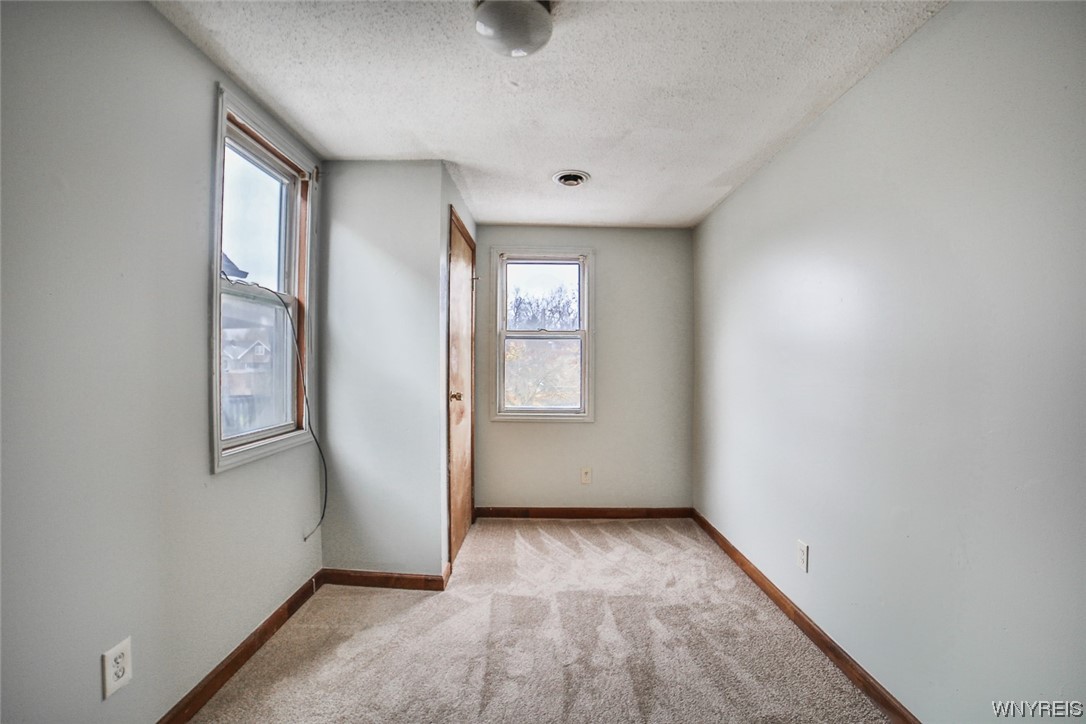 214 Abbott Road Buffalo, NY 14220 - Photo 38 of 50