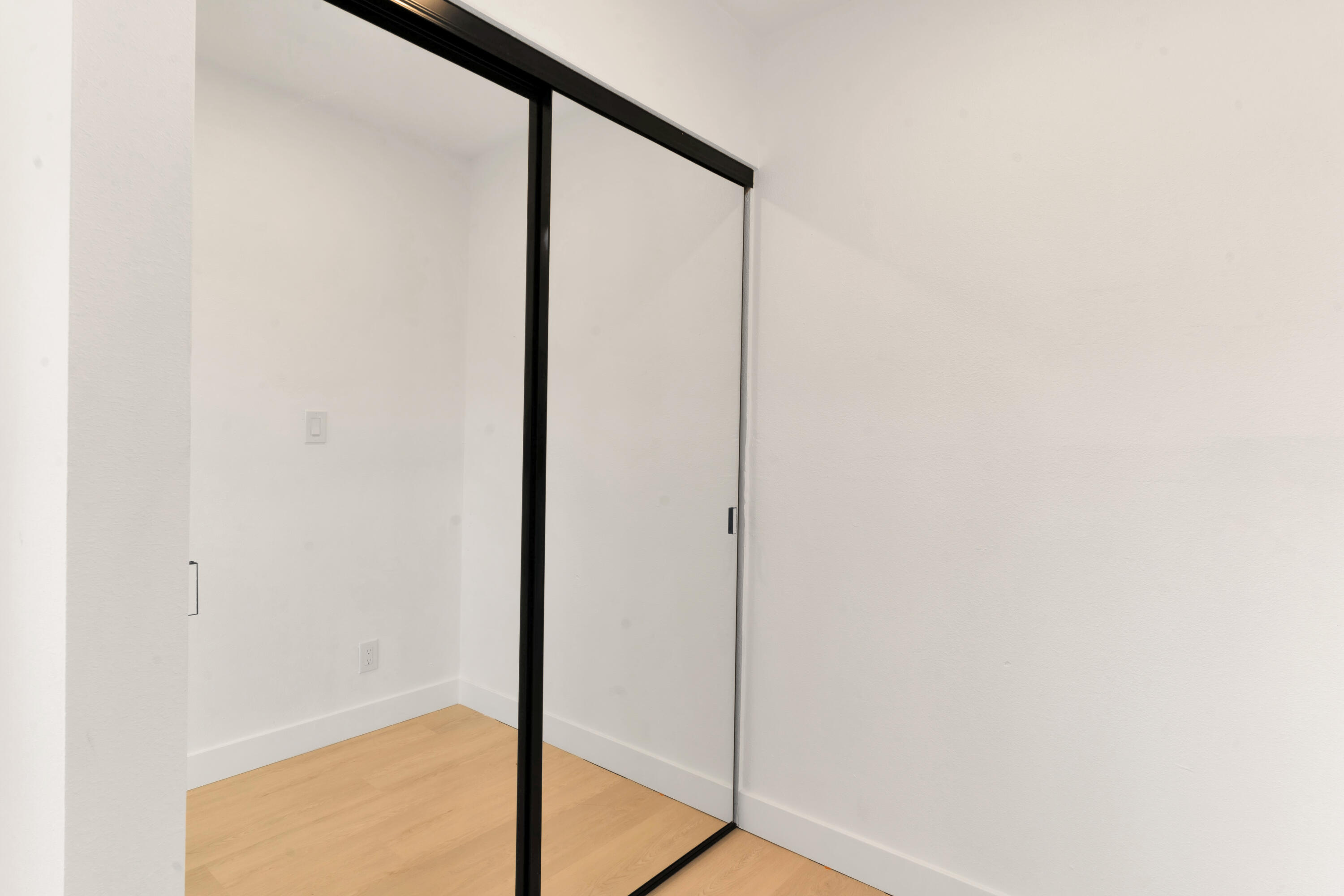 3087 North Biskra Road Palm Springs, CA 92262 - Photo 28 of 31 a view of front door