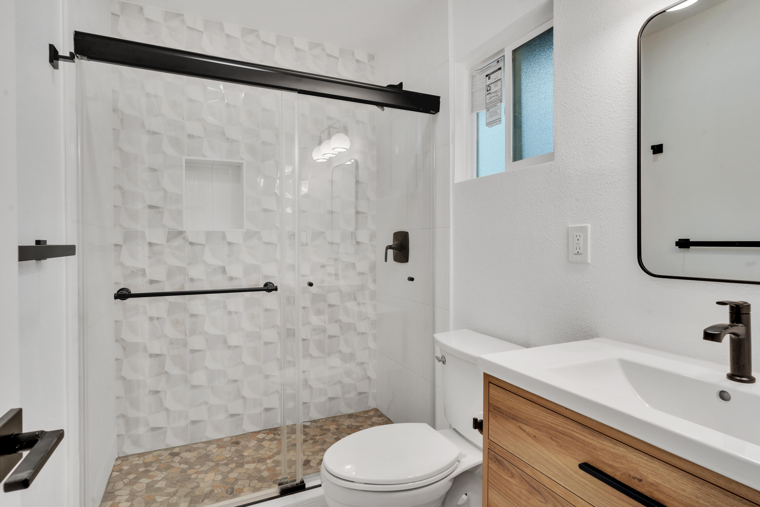 3087 North Biskra Road Palm Springs, CA 92262 - Photo 30 of 31 a bathroom with a sink toilet and shower