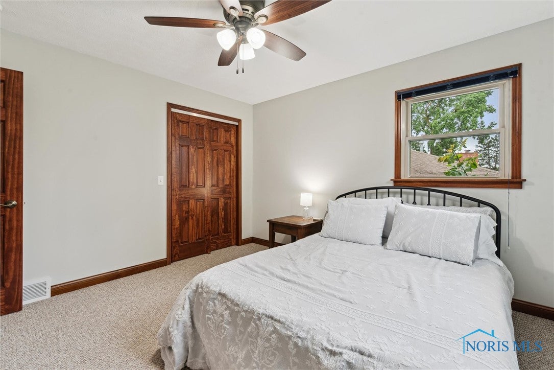 824 Edgehill Road Findlay, OH 45840 - Photo 29 of 50 Bedroom 3 view 2