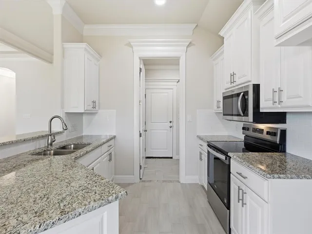 $316,888 | 724 Raylan, Springtown, TX 76082