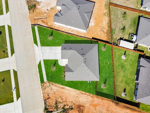 $316,888 | 724 Raylan, Springtown, TX 76082