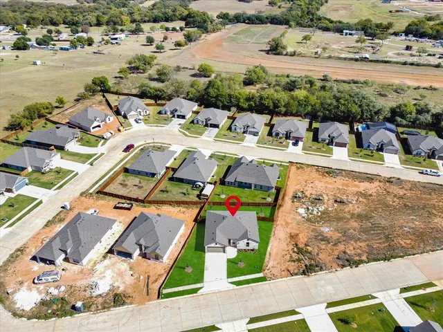 $316,888 | 724 Raylan, Springtown, TX 76082